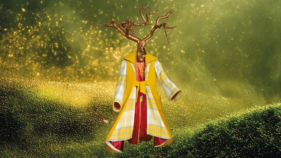 Bild på HER STORY - THE COAT