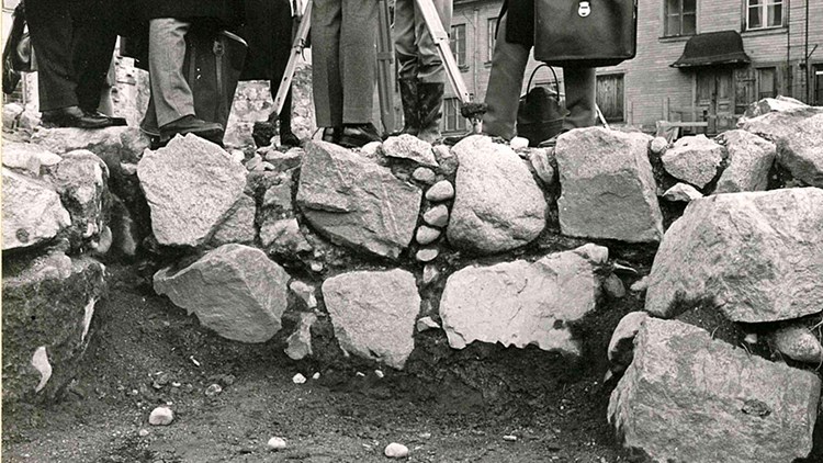 Kvällsöppet med föredrag: ”Kyrkor och gravar under dina fötter - Uppsalas  medeltida kyrkor”